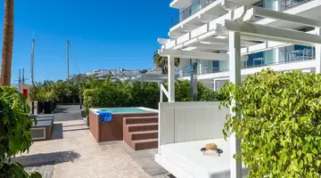 Marina Suites