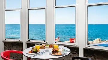 Marina Suites