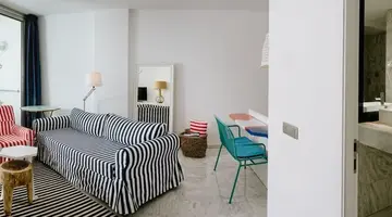 Marina Suites