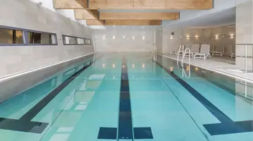 Marine Hotel