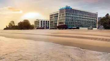 Marine Hotel