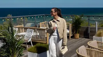 Marine Hotel