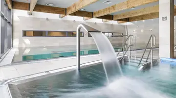 Marine Hotel