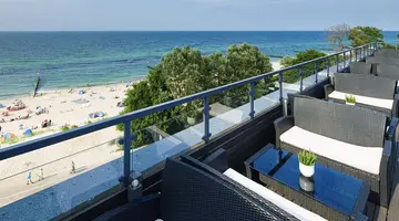 Marine Hotel