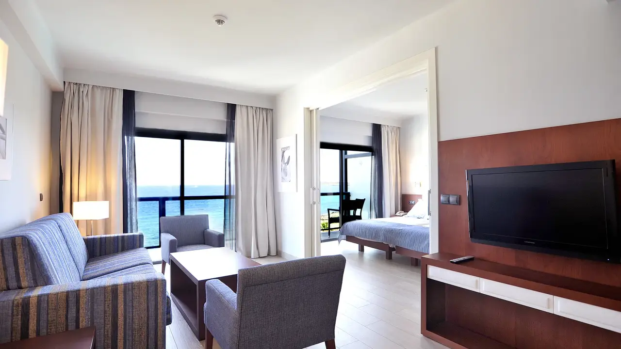 Marins Suites Hotel