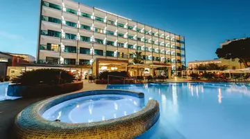 Marins Suites Hotel