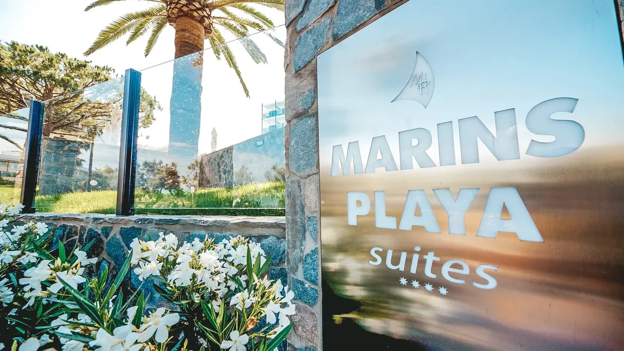 Marins Suites Hotel