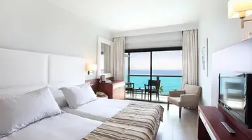Marins Suites Hotel