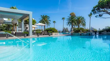 Marins Suites Hotel