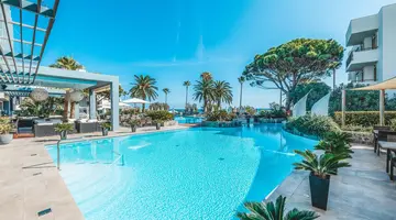 Marins Suites Hotel