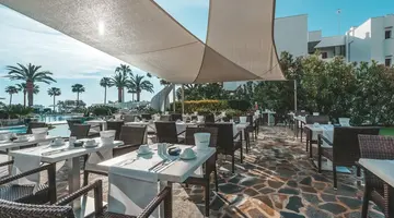 Marins Suites Hotel