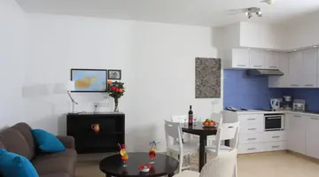 Marismare Apartments