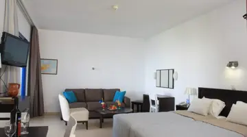 Marismare Apartments