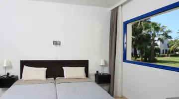 Marismare Apartments