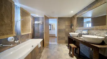 Maritim Antonine Hotel and Spa