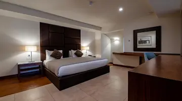 Maritim Antonine Hotel & Spa