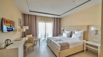 Maritim Antonine Hotel & Spa
