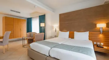 Maritim Antonine Hotel & Spa