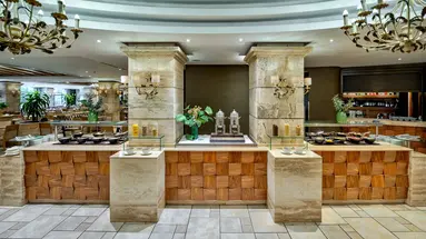 Maritim Antonine Hotel & Spa