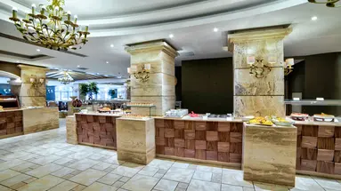 Maritim Antonine Hotel & Spa