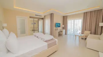 Maritim Antonine Hotel & Spa