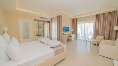 Maritim Antonine Hotel & Spa