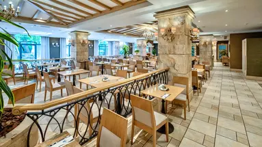 Maritim Antonine Hotel & Spa