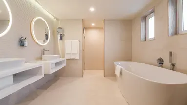 Maritim Antonine Hotel & Spa