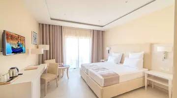 Maritim Antonine Hotel & Spa