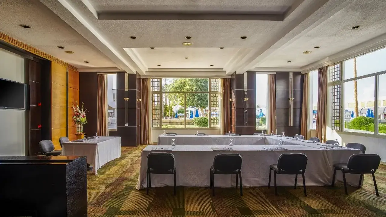 MARITIM JOLIE VILLE RESORT & CASINO SSH