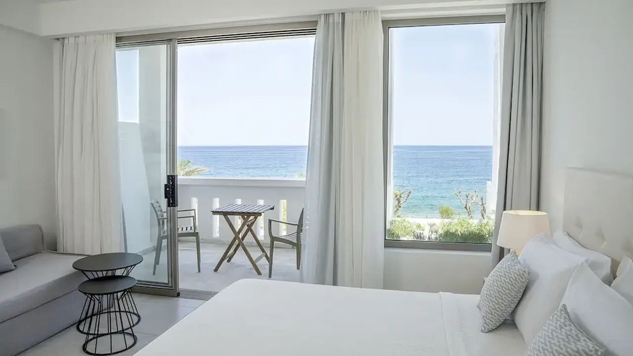 Maritimo Beach Hotel