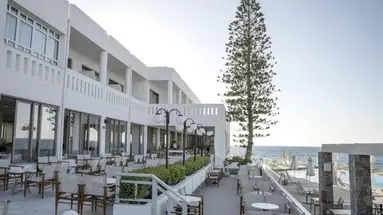 Maritimo Beach Hotel