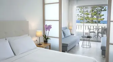 Maritimo Beach Hotel