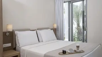 Maritimo Beach Hotel