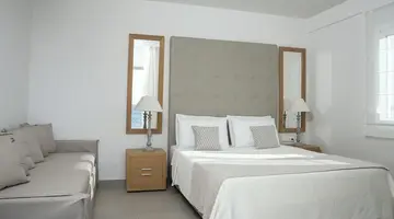Maritimo Beach Hotel