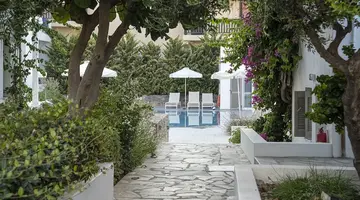 Maritimo Beach Hotel