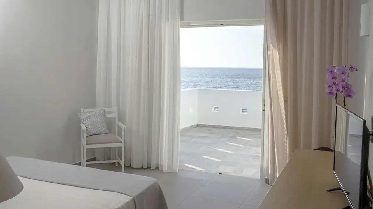 Maritimo Beach Hotel