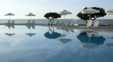 Maritimo Beach Hotel