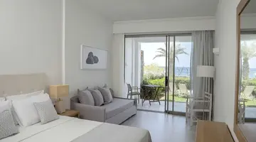 Maritimo Beach Hotel