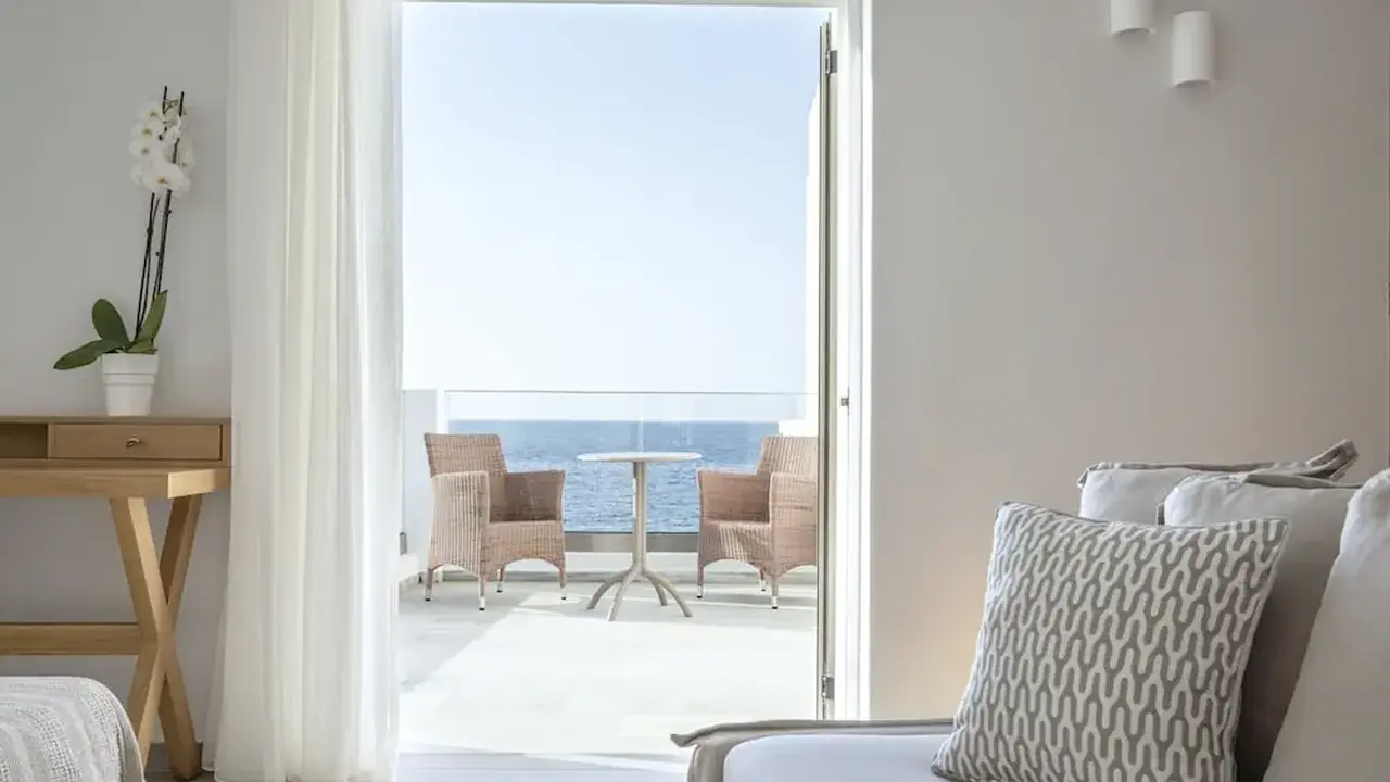 Maritimo Beach Hotel