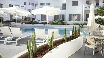 Maritimo Beach Hotel