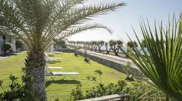 Maritimo Beach Hotel