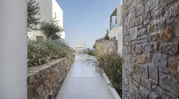 Maritimo Beach Hotel