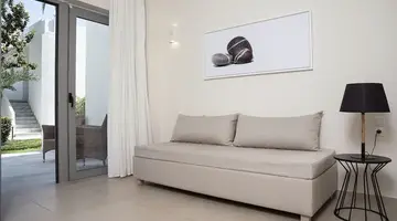 Maritimo Beach Hotel