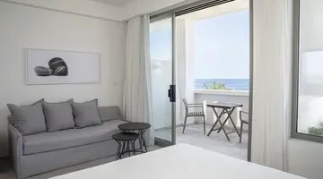 Maritimo Beach Hotel
