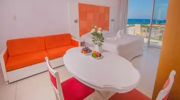 Marlita Beach Hotel Apartments