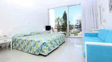 Marlita Beach Hotel Apartments