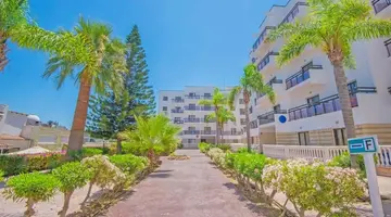 Marlita Beach Hotel Apartments