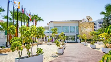 Marlita Beach Hotel & Apartments