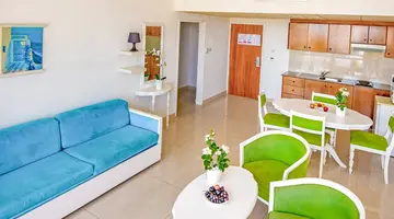 Marlita Beach Hotel & Apartments